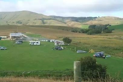 在新西兰族房车旅游